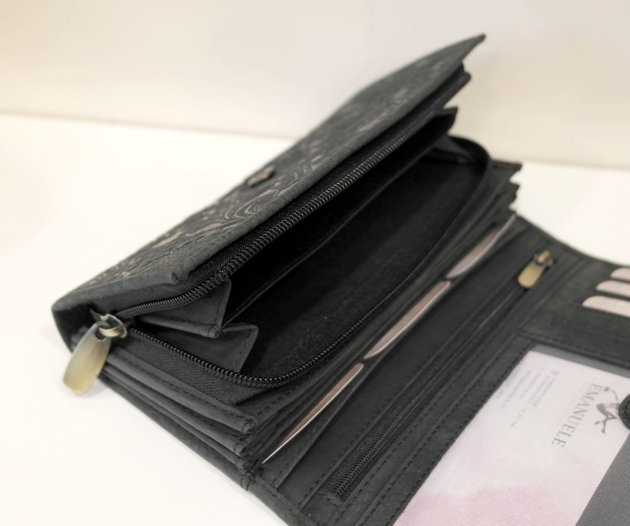 Fekete nyomott mintás női bőr pénztárca